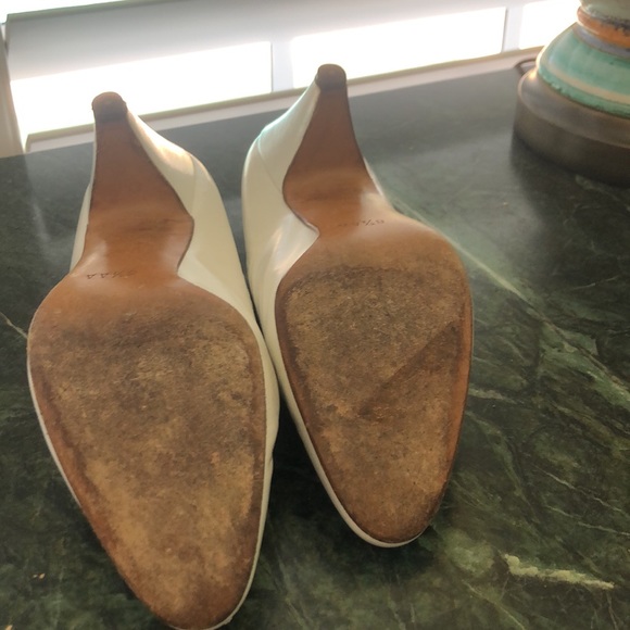 Shoe Biz white made in Italy size 8.5 good condition. - Picture 3 of 5